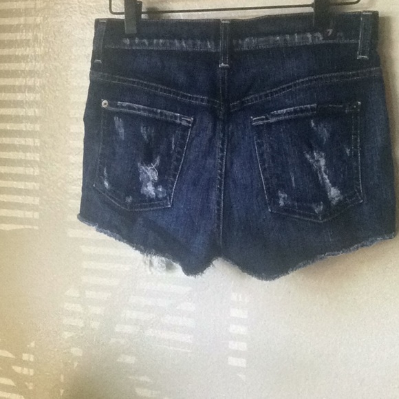 7 FOR ALL MANKIND RIPPED AND DISTRESSED SHORTS! - Picture 6 of 10